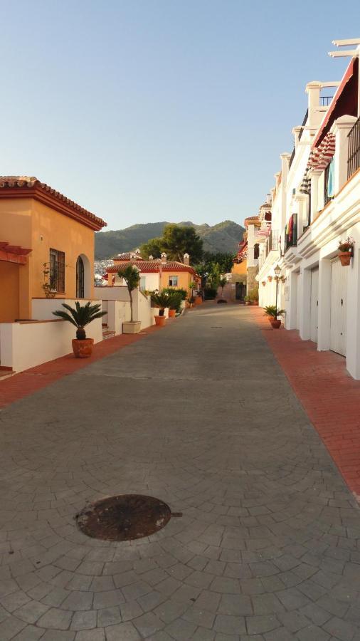 Spacious Family Villa Aljamar 8A Nerja Eksteriør billede