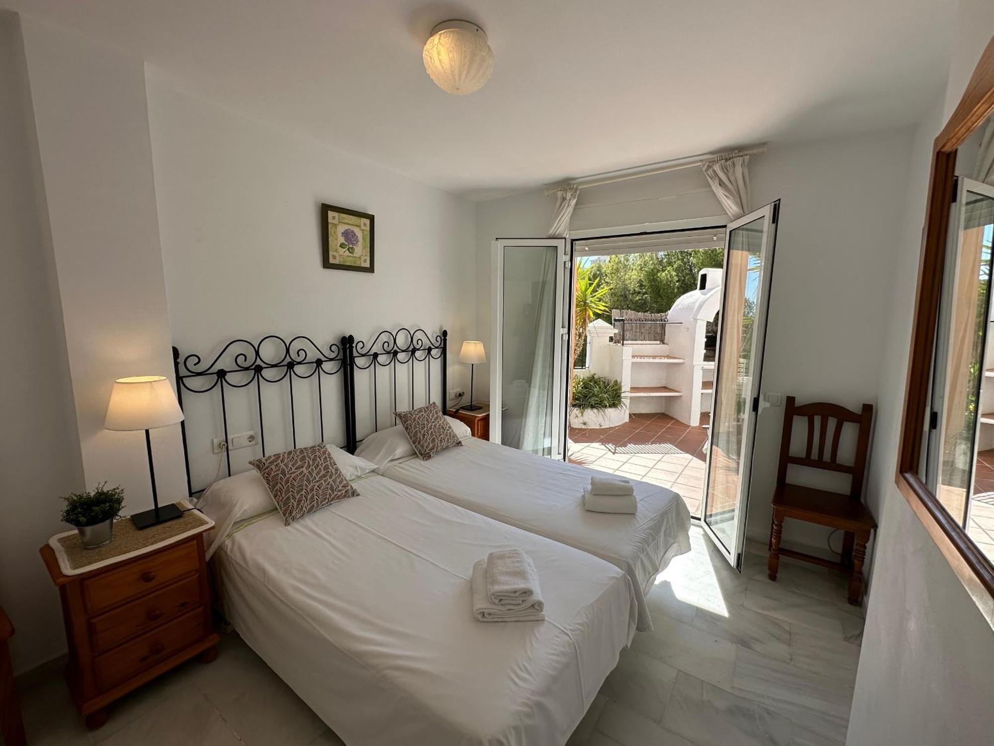 Spacious Family Villa Aljamar 8A Nerja Eksteriør billede