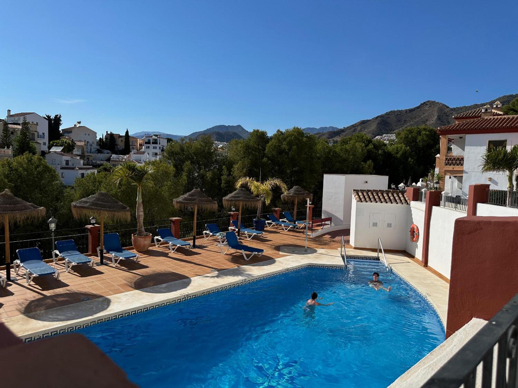 Spacious Family Villa Aljamar 8A Nerja Eksteriør billede