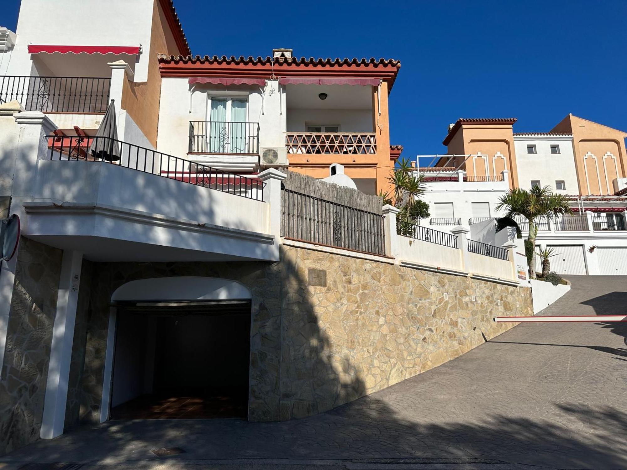 Spacious Family Villa Aljamar 8A Nerja Eksteriør billede