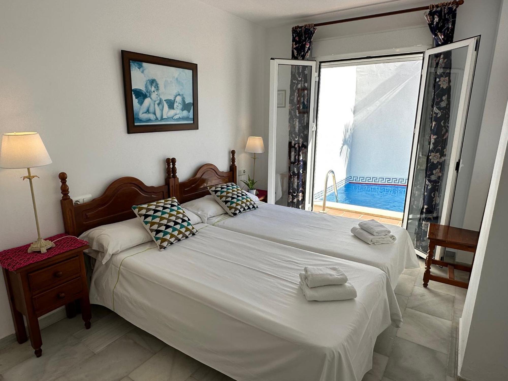 Spacious Family Villa Aljamar 8A Nerja Eksteriør billede